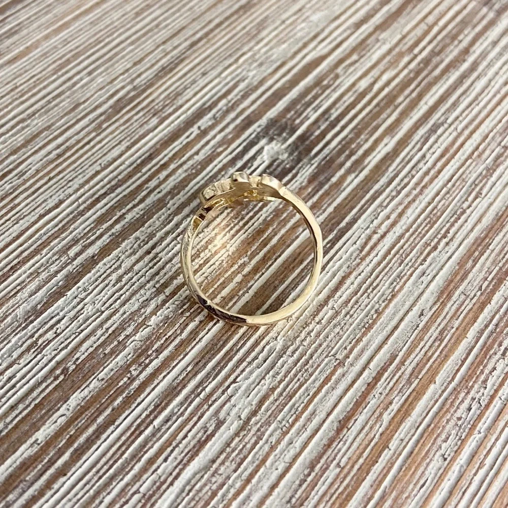 Simple Elegance Ring